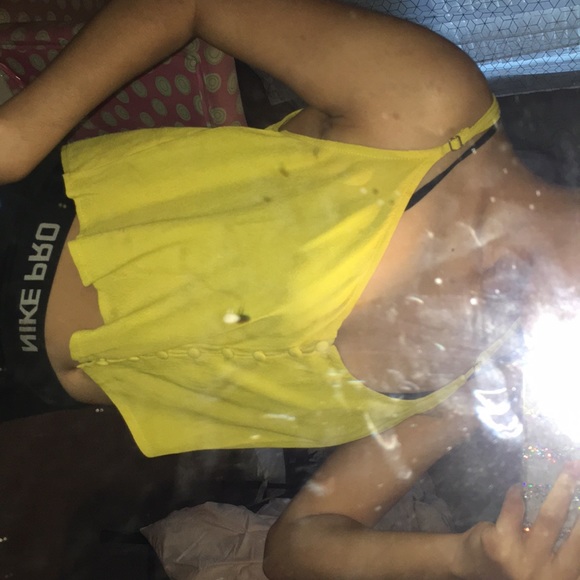 Forever 21 yellow crop top v-neck💛 - Picture 1 of 4